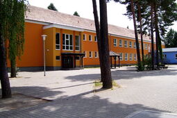 Grundschule Bernsdorf Zdjęcie Szkoły Podstawowej Bernsdorf